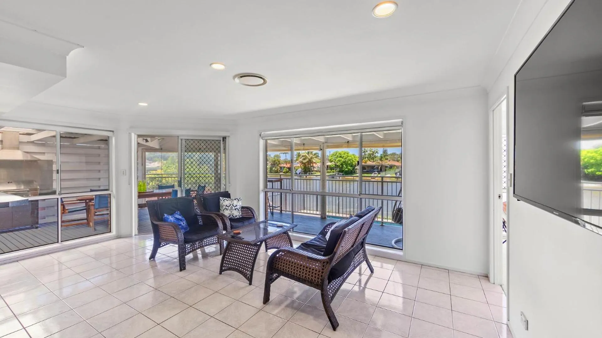 Waterfront Paradise Tweed Heads 0*,